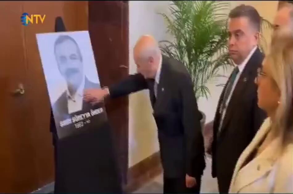 TBMM'de Sırrı Süreyya Önder için Taziye Törenine MHP Lideri Katıldı