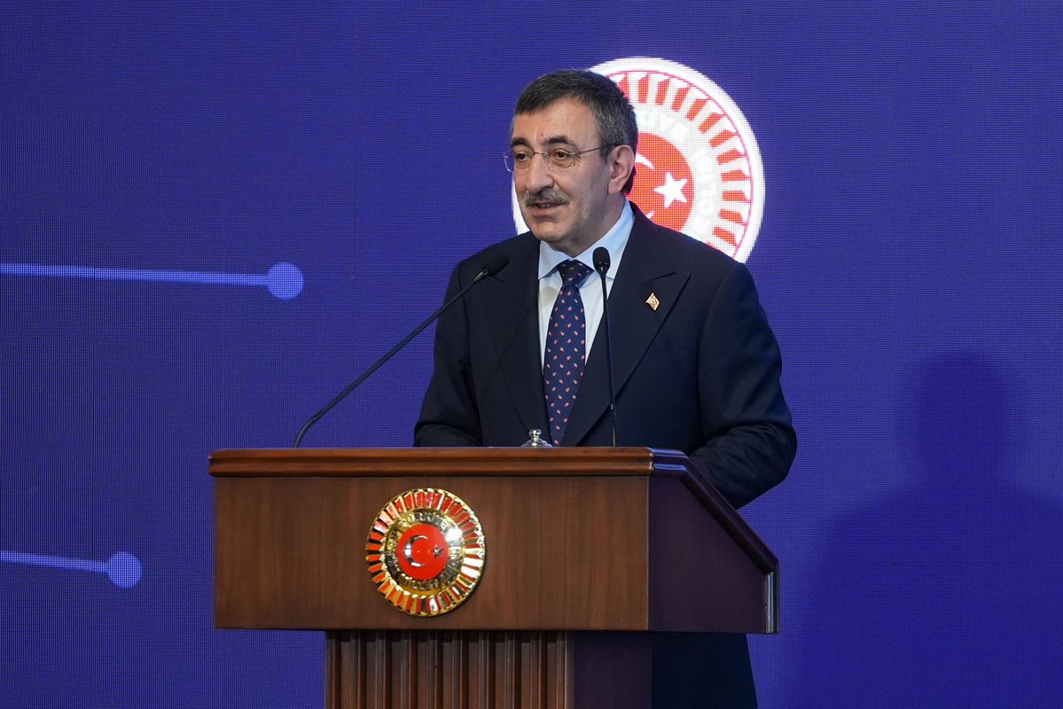 TBMM'de Veriden Karara Yapay Zeka Zirvesi: Türkiye'nin Dijital Dönüşüm Vizyonu