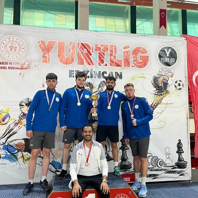 Niğde'den Badminton Şampiyonluğu: Milli Piyango Yurdu Öğrencileri Türkiye Şampiyonu Oldu