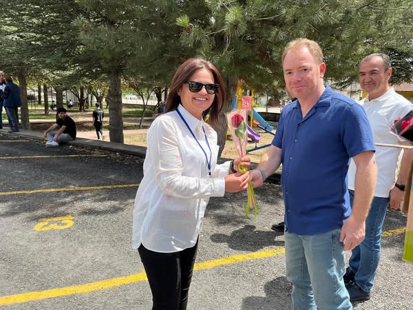 Kırşehir'de MTSK Direksiyon Sınavında Anneler Günü Kutlaması
