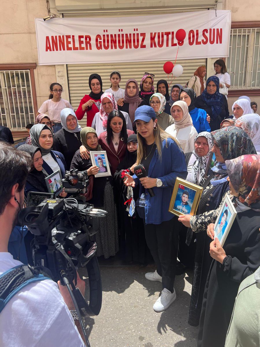 Şehit Yakınları ve Diyarbakır Anneleri, Diyarbakır'da Bir Araya Geldi