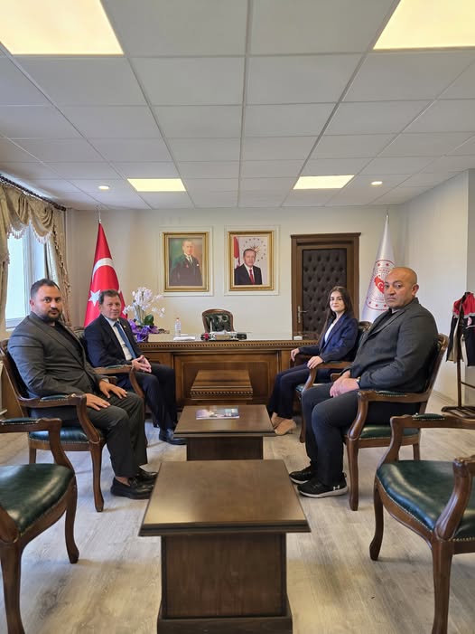 Kayseri Gençlik ve Spor İl Müdürü, Özvatan Kaymakamı'nı Ziyaret Etti