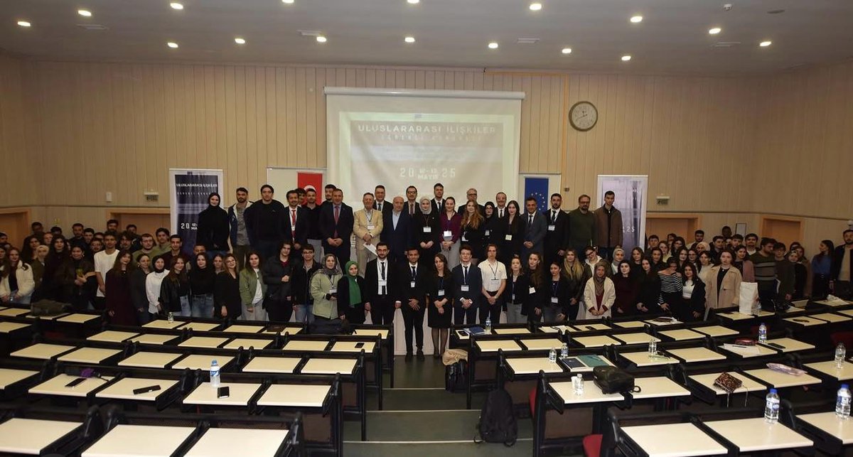 Aysel Çamur, KTÜ Öğrenci Kongresinde AB İlişkilerini Değerlendirdi