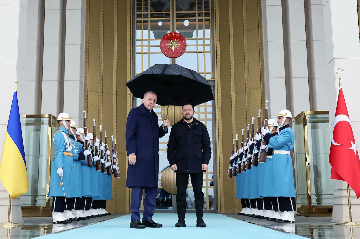 Erdoğan ve Zelenskiy Telefonla Konuştu: Müzakerelerin Yeniden Başlaması Vurgulandı