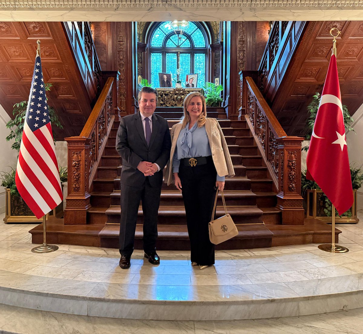 Türkiye'nin ABD'deki Büyükelçisi, Arap-Amerikalı Liderlerle Suriye Konusunu Görüşti