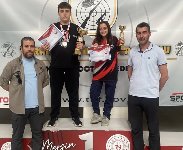 Kayseri'den Mersin'e Damga: Genç Atıcılar Türkiye Şampiyonasında Madalya Kazandı