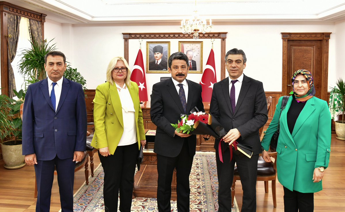SGK İl Müdürü, Kırşehir Valisi'ni Ziyaret Etti