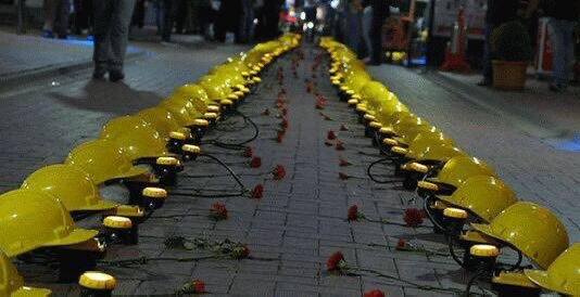Soma Maden Faciası'nda Hayatını Kaybedenler Anıldı