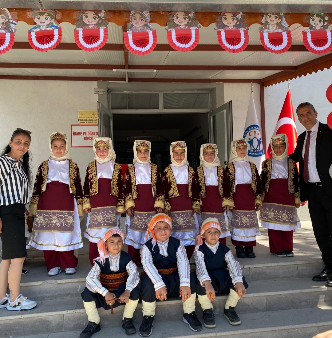 RAUF NAİL AKMAN İLKOKULU'NDA ÇOCUK ŞENLİĞİ