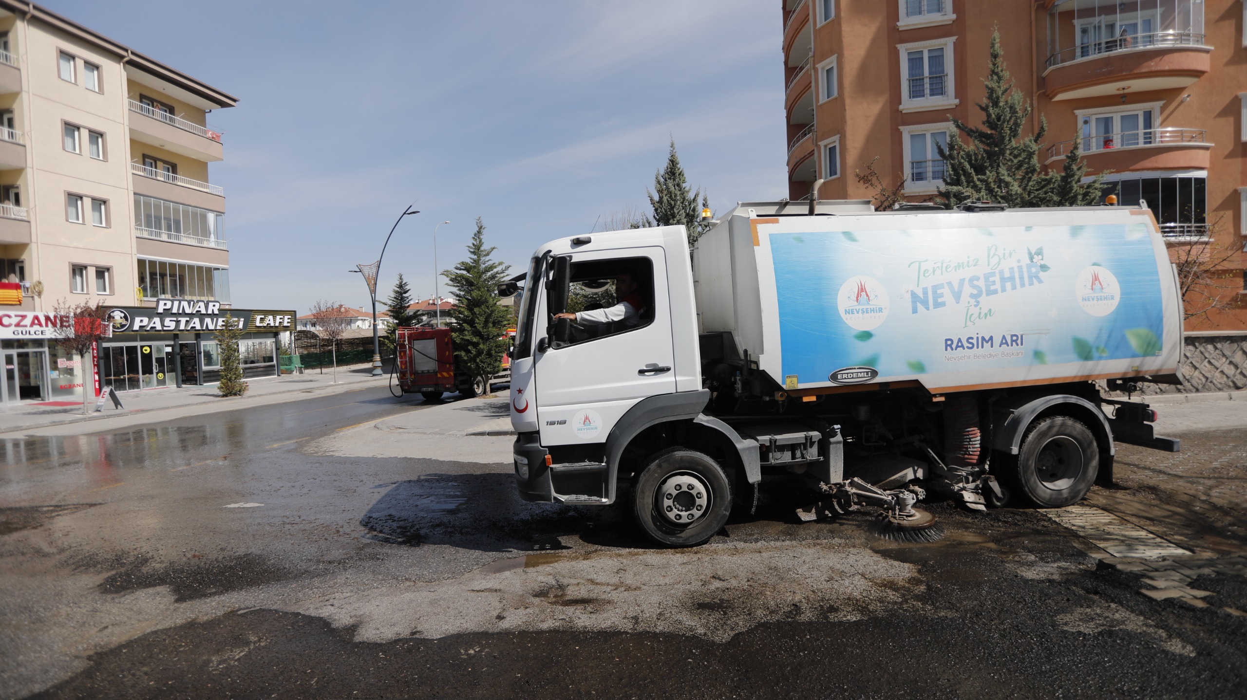 “Temiz Şehir Nevşehir” Kapsamında 15 Temmuz Mahallesi’ndeyiz