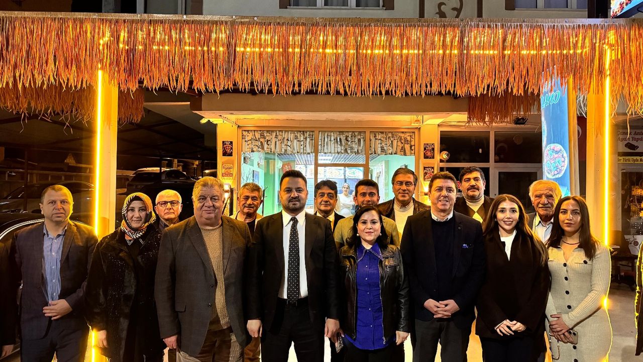 Nevşehir Dostlar Grubu ile AK Parti yönetimi bir araya geldi 