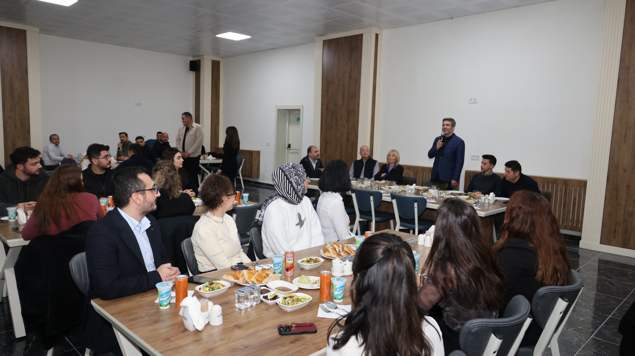 A. Cem Aslanbay, Kapadokya Alan Başkanlığı personeliyle iftarda buluştu